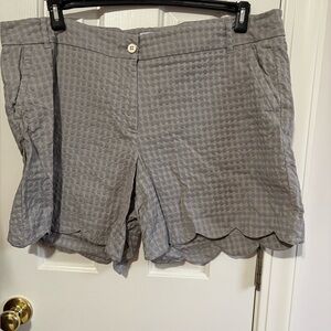 Gray Women's Scalloped Shorts Crown and Ivy